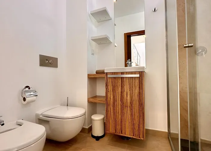 Lotus - Private Pool - 8 Guests -