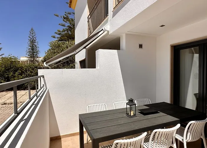 Lotus - Private Pool - 8 Guests -